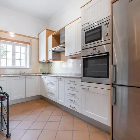 T2 Vila Dos Principes Holiday home *