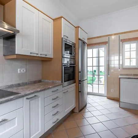 T2 Vila Dos Principes Holiday home *